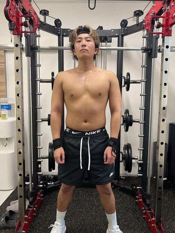 Before 筋トレ開始した頃（2023年3月30日）身長180cm、体重82.6㎏、体脂肪率21.6％