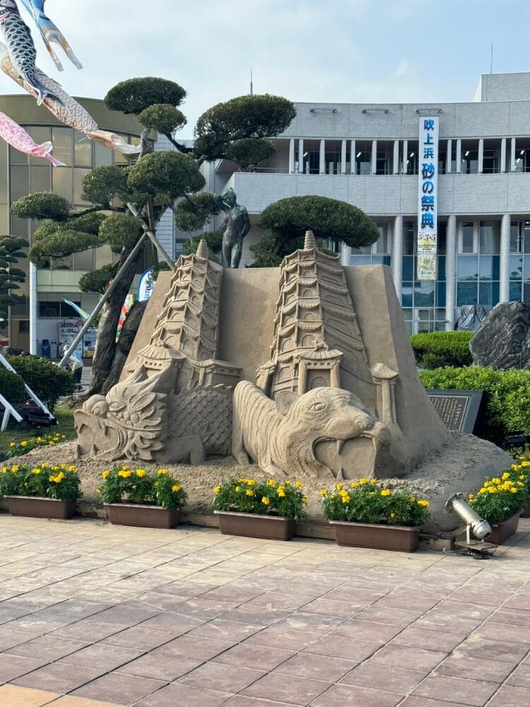ミス日本「海の日」の有馬佳奈が「吹上浜　砂の祭典」に登場