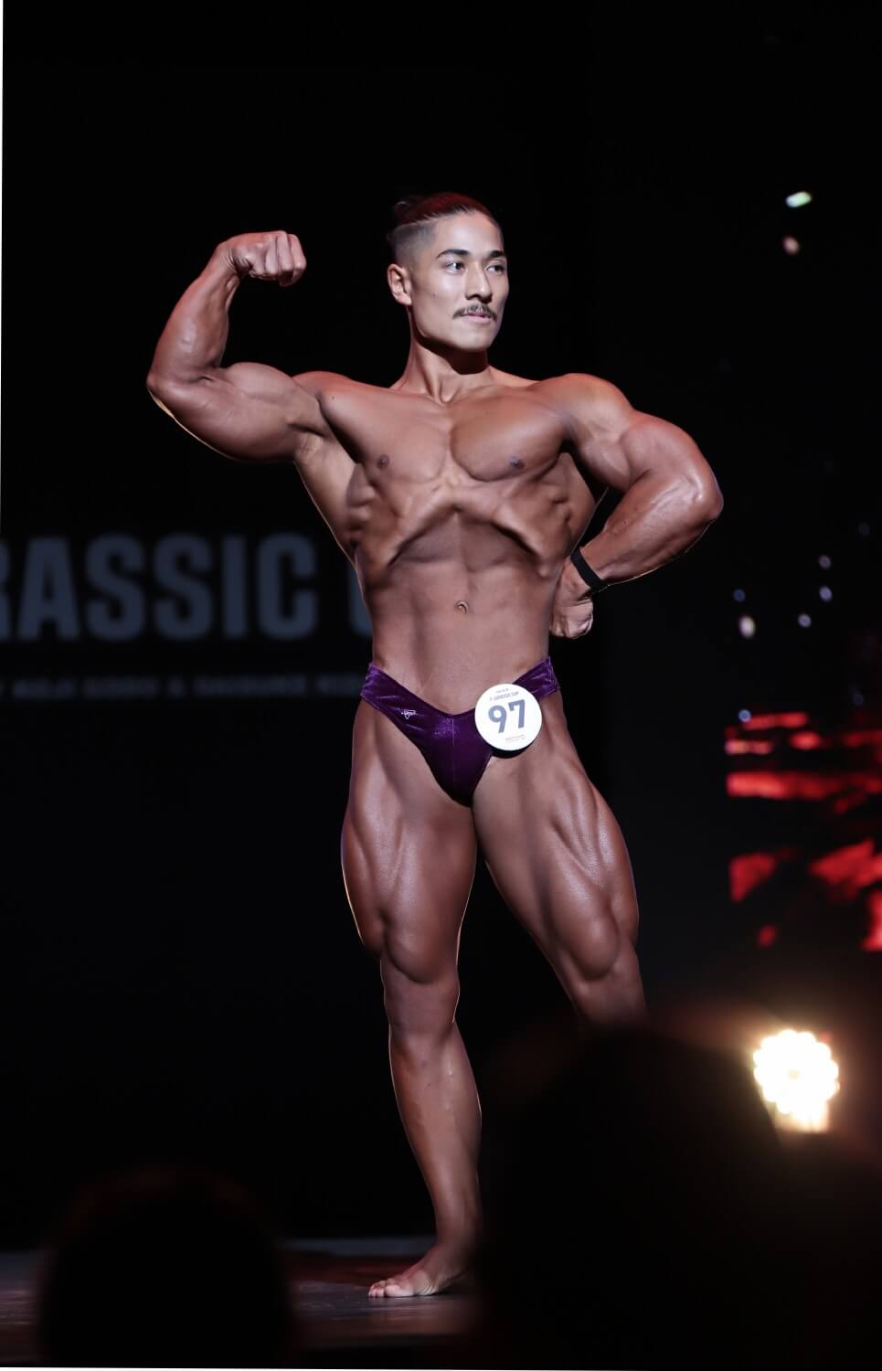真栄里光選手