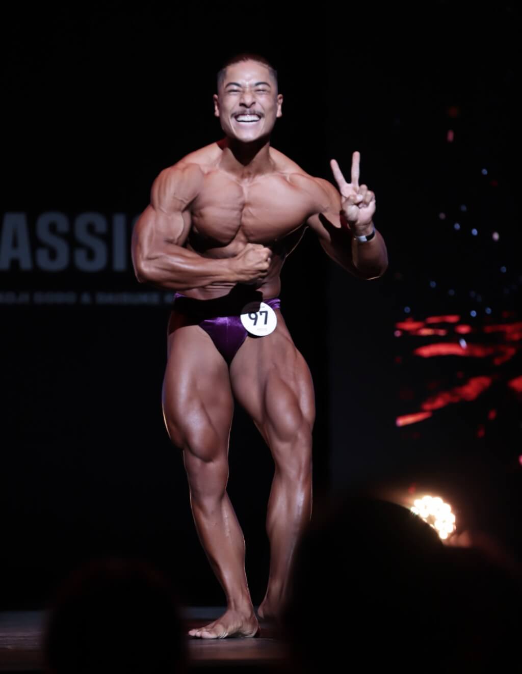 真栄里光選手