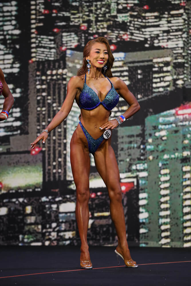 安井友梨選手