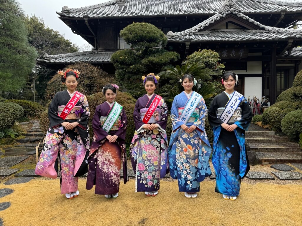 ミス日本に輝いた5名が東京・高幡不動尊の節分の会に登場