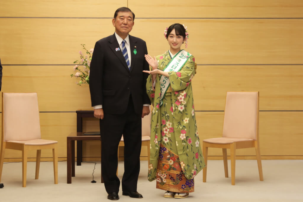 石破茂内閣総理大臣と佐塚こころさん