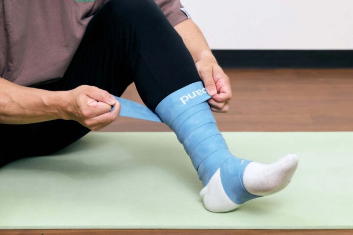 【コンディショニンググッズ11選】姿勢改善につながる“A-wear（エーウェア）”など、ボディビル元世界王者・鈴木雅選手が解説