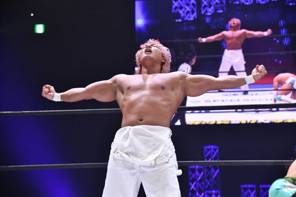 ヘビー級のプロレスラーとして活躍中（©DDTプロレスリング）